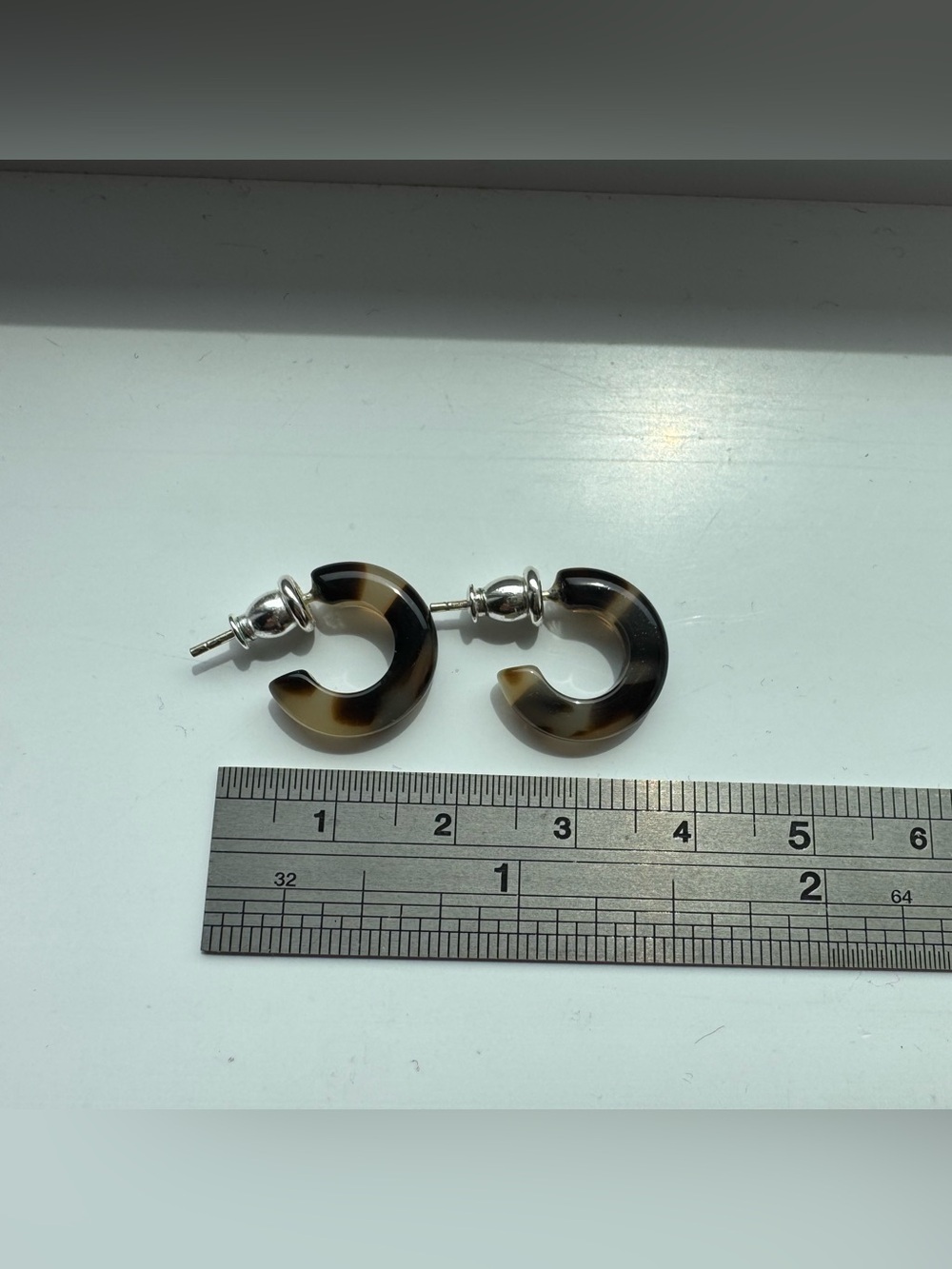 Tortoiseshell Resin Hoop Stud Earrings - Brown/Black